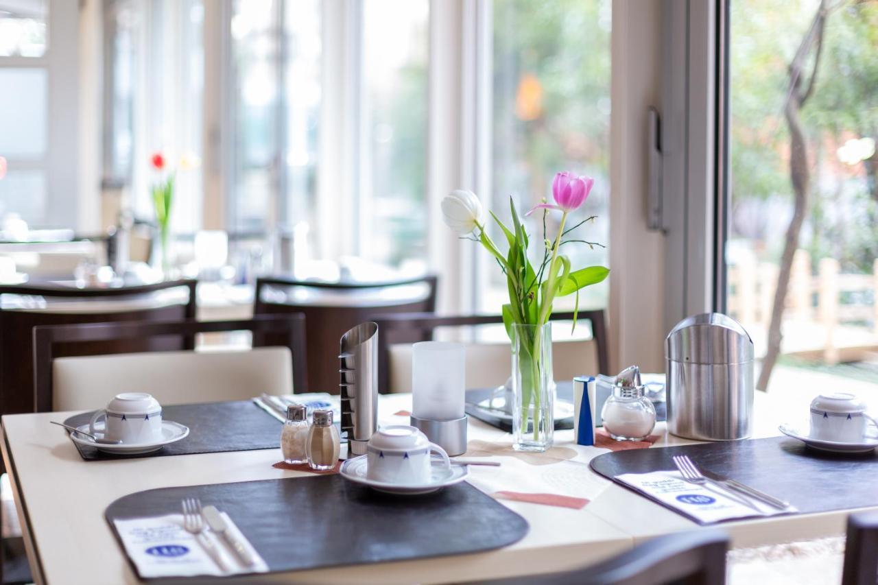 Hotel Am Schillerpark Esslingen am Neckar Екстер'єр фото