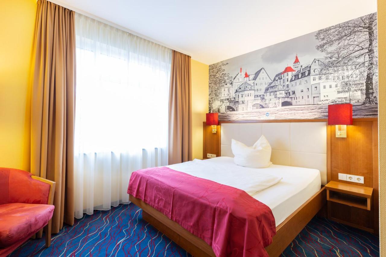 Hotel Am Schillerpark Esslingen am Neckar Екстер'єр фото