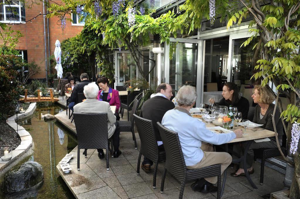Hotel Am Schillerpark Esslingen am Neckar Екстер'єр фото